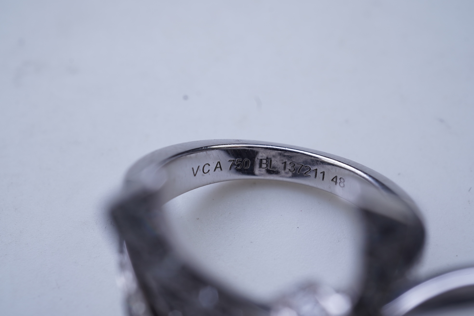 Van Cleef & Arpels, a diamond ring, 'Ruban', circa 2008